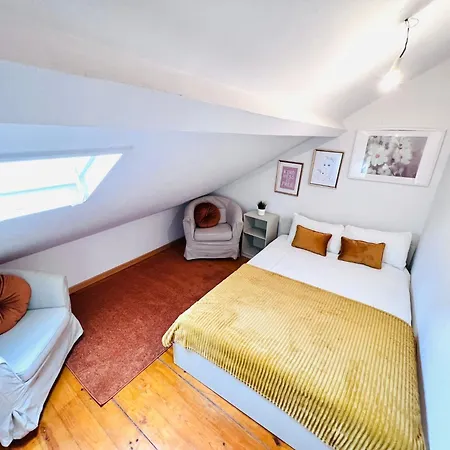 Bairro Alto, Location In Centre * ליסבון