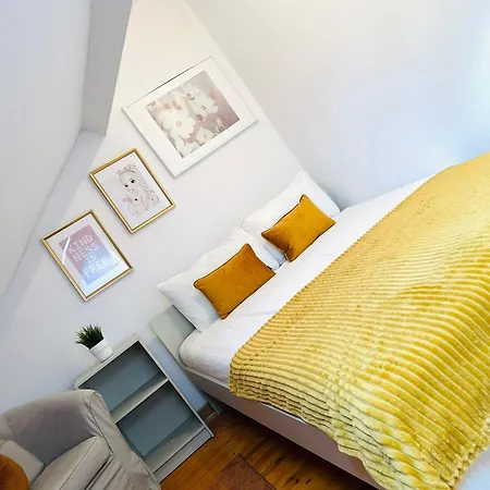 Bairro Alto, Location In Centre