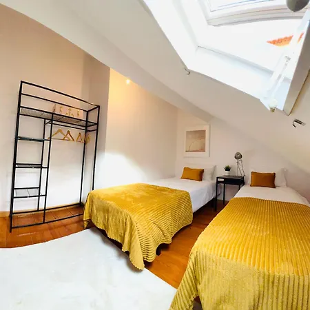 Bairro Alto, Location In Centre Hostel