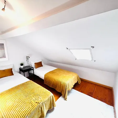 Bairro Alto, Location In Centre * Lissabon