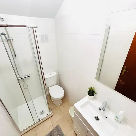 Bairro Alto, Location In Centre Hostel Lisboa