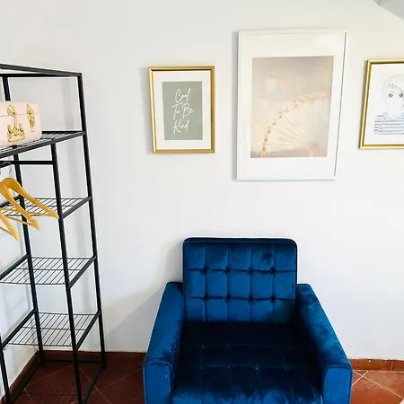 Hostel Bairro Alto, Location In Centre Lisbon