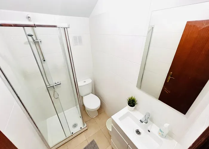 Bairro Alto, Location In Centre Хостел Лісабон