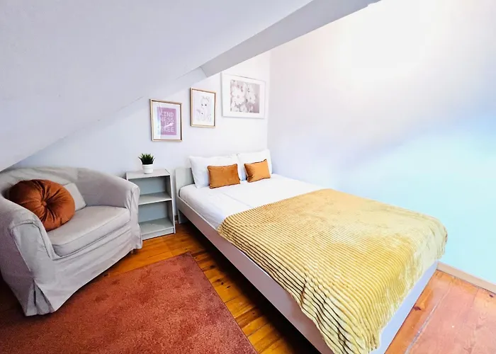 Хостел Bairro Alto, Location In Centre