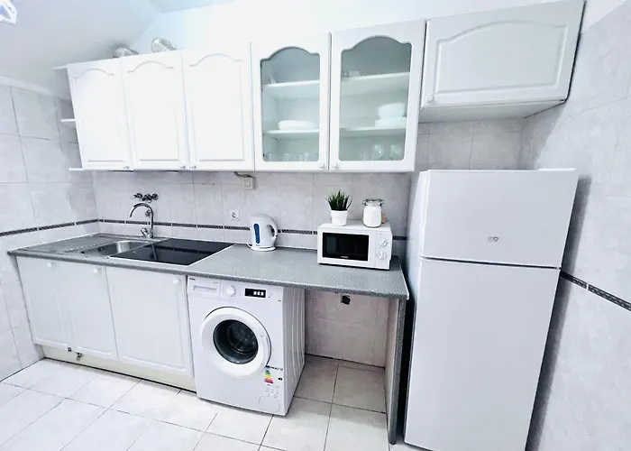 Bairro Alto, Location In Centre Лісабон