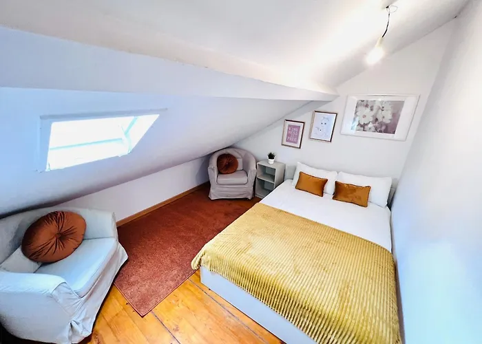 Bairro Alto, Location In Centre * Лісабон