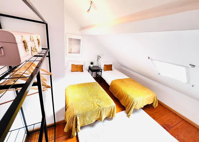 Хостел Bairro Alto, Location In Centre *